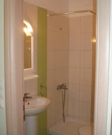 La Petite Sirene Studios Apartment *
